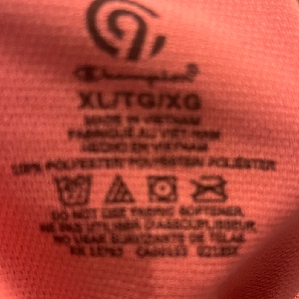 Champion Outfit - Picture 6 of 7